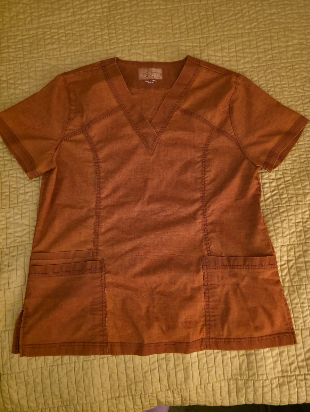 Women's Rust V-Neck Pocket Top
